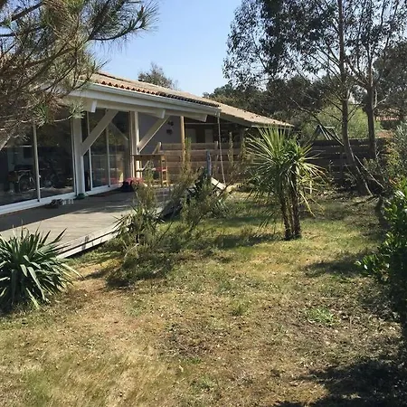 Maison Girolle בית נופש